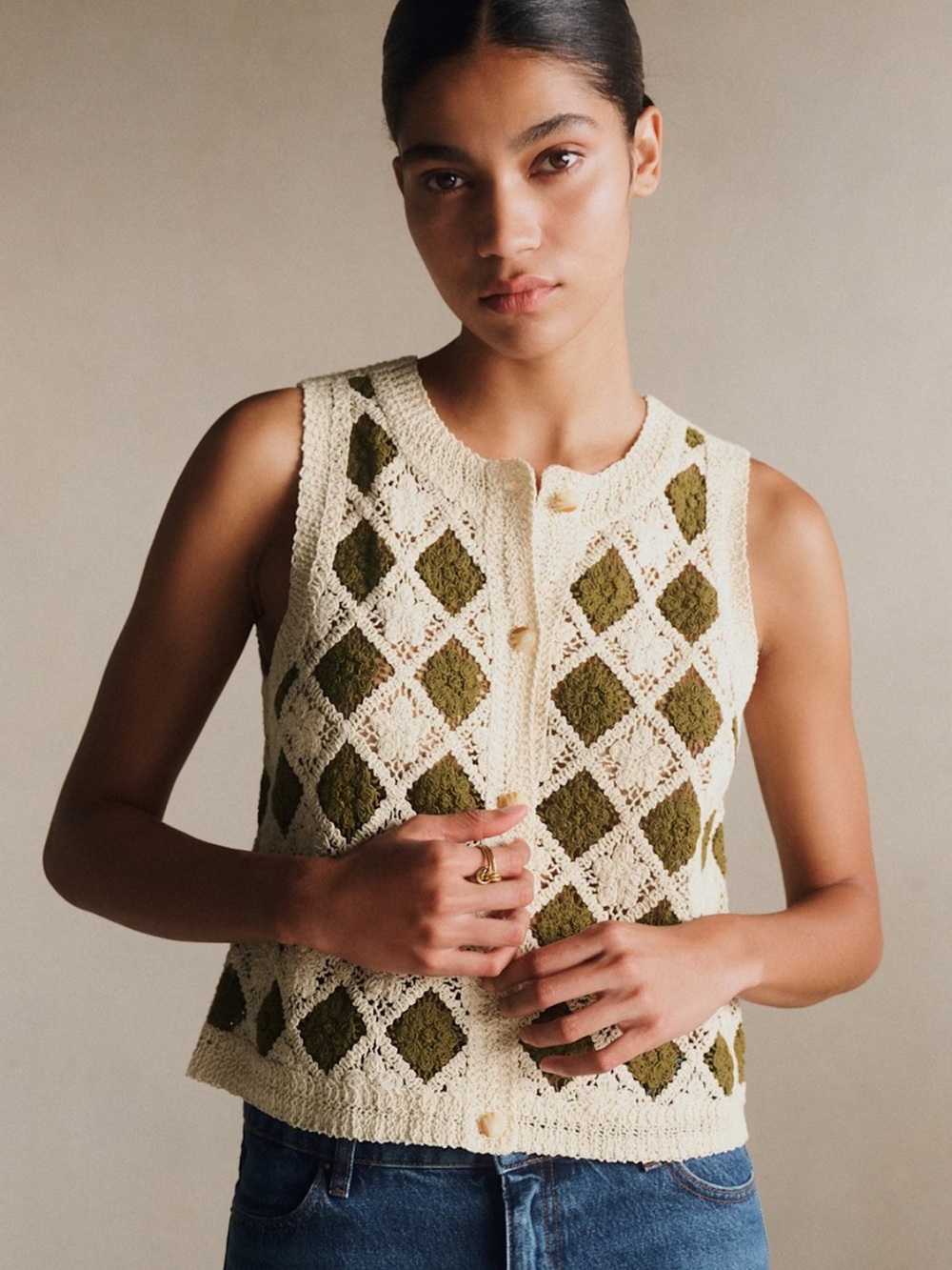 Sezane Ron Top Ecru Kaki  
Sleeveless Crochet Vest in Cream & Olive